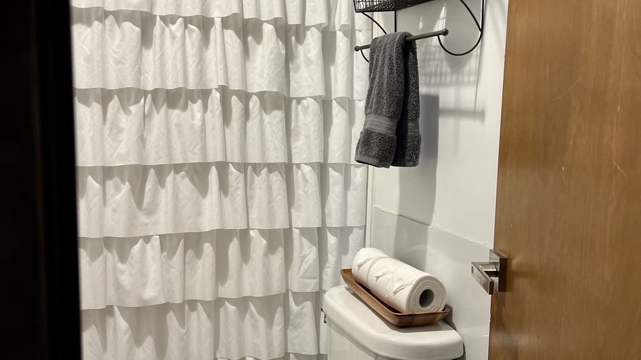 Photo of Bathroom in Valliant