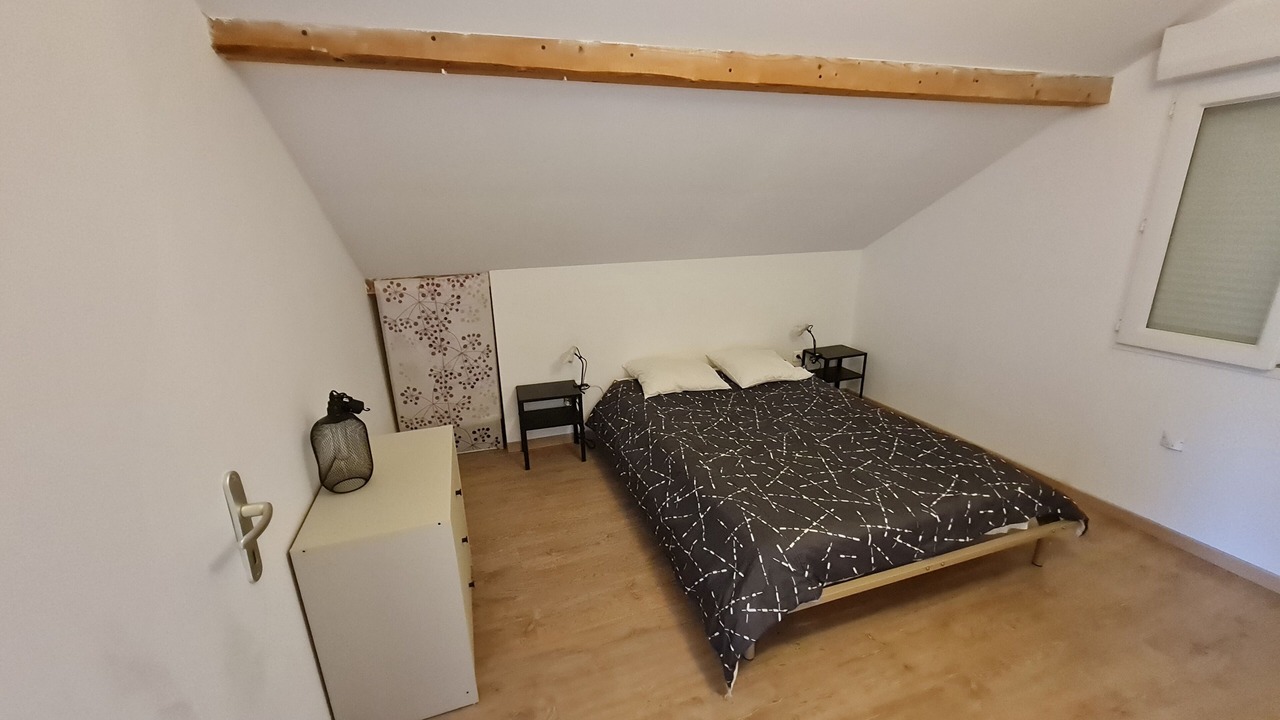 Photo of Bedroom in Saint-Etienne-en-Devoluy