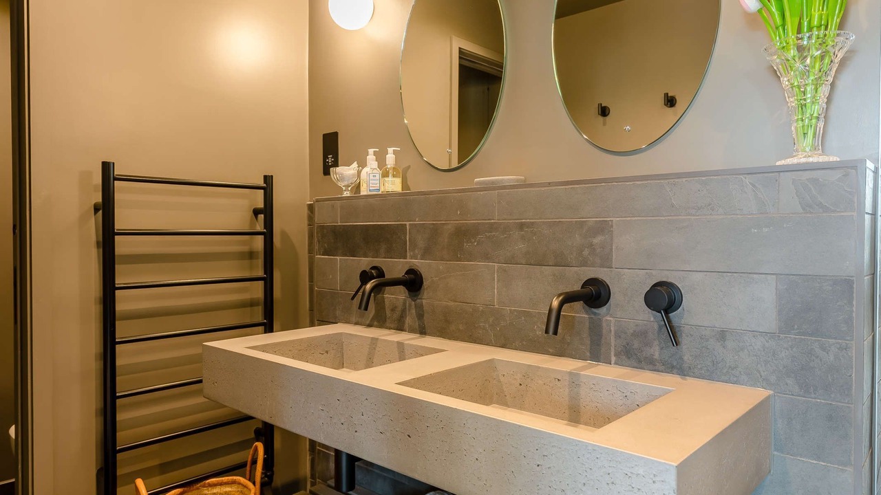 Photo of Bathroom in Etchinghill