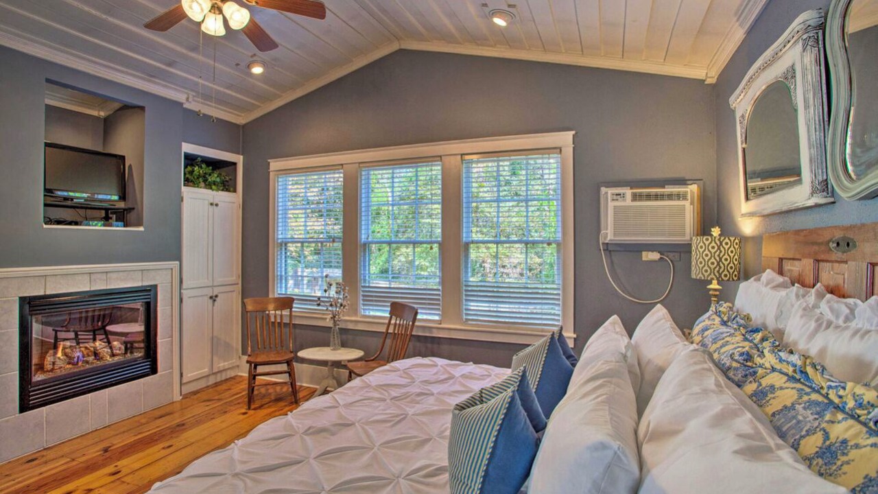 Photo of Bedroom in Jefferson