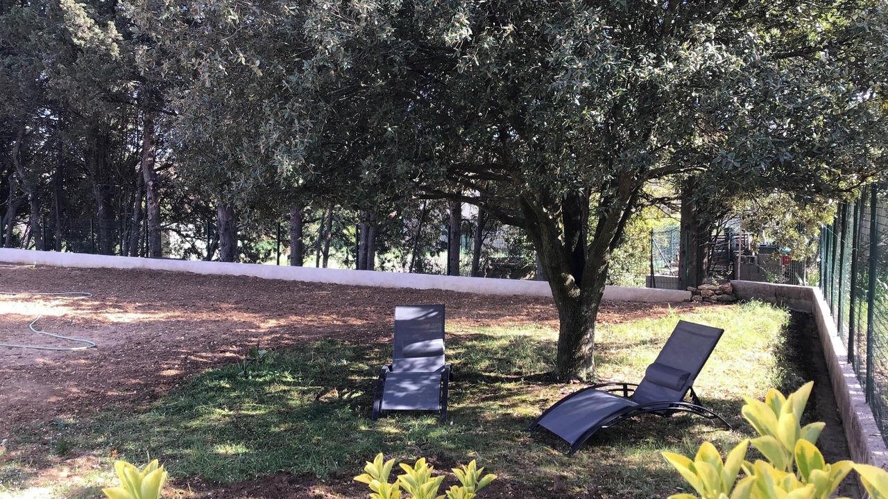 Photo of Outdoor in Saint-Laurent-La-Vernede