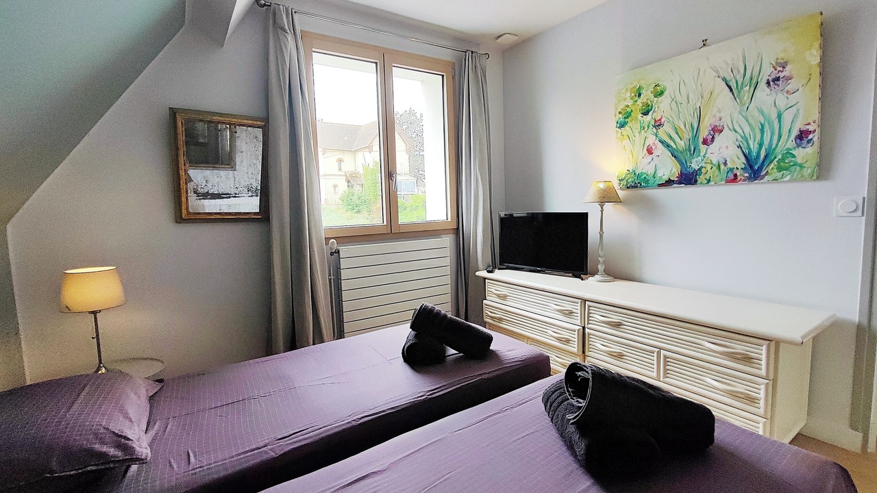 Photo of Bedroom in Ouistreham