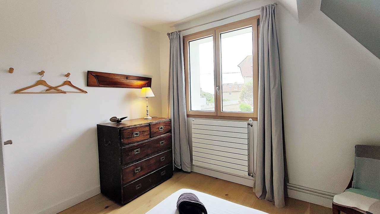 Photo of Bedroom in Ouistreham