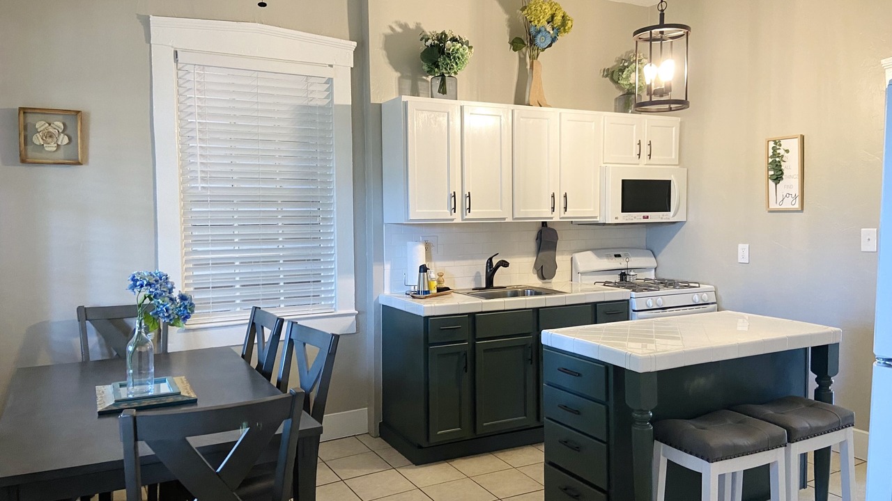 Photo of Others in St. Charles Historic District