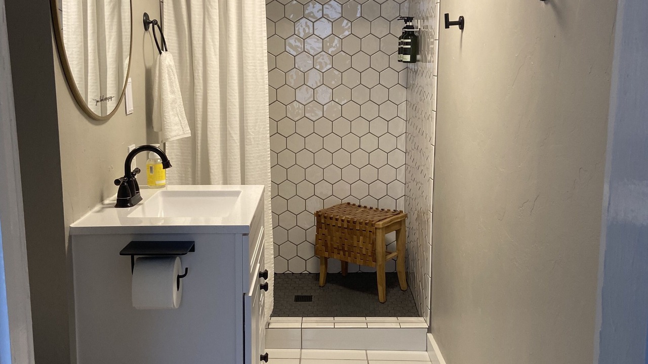 Photo of Bathroom in St. Charles Historic District