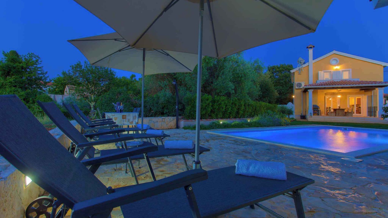 Photo of Patio Balcony in Milovcici