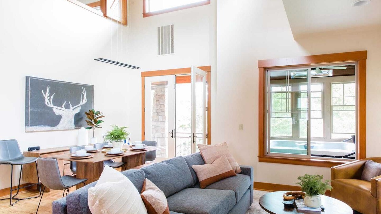 Photo of Livingroom in Cle Elum