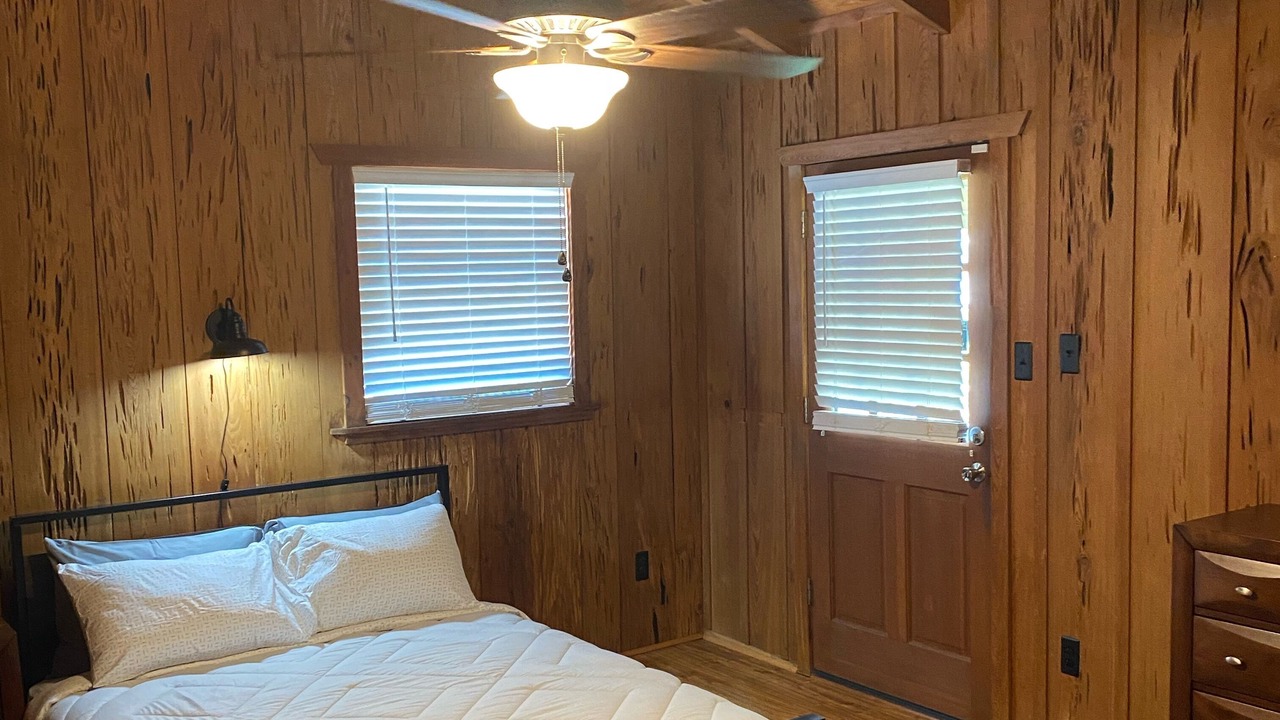 Photo of Bedroom in Panacea