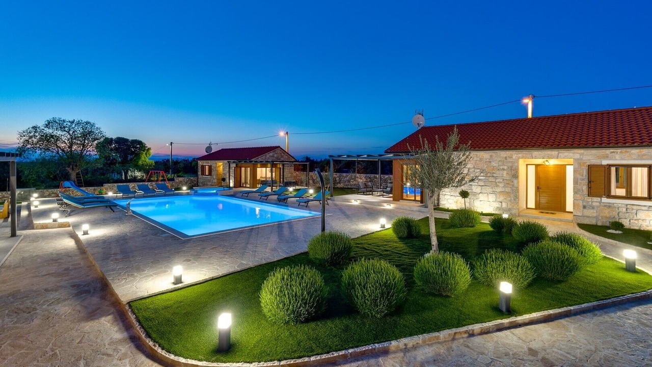 Photo of Outdoor in Oklaj