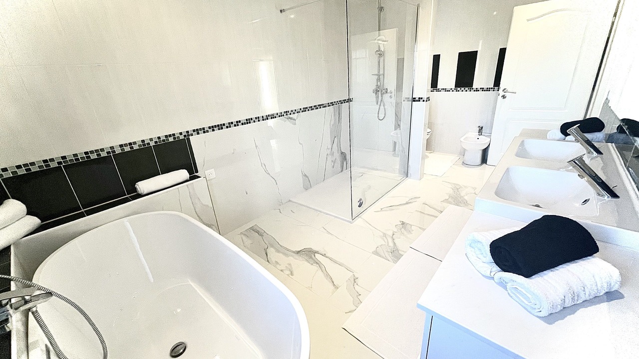 Photo of Bathroom in Frejus