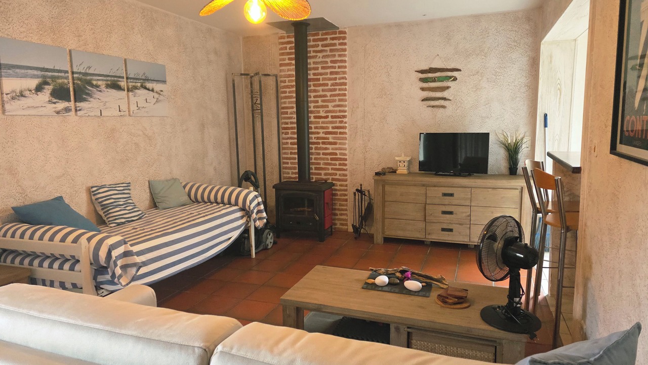 Photo of Livingroom in Saint-Julien-en-Born
