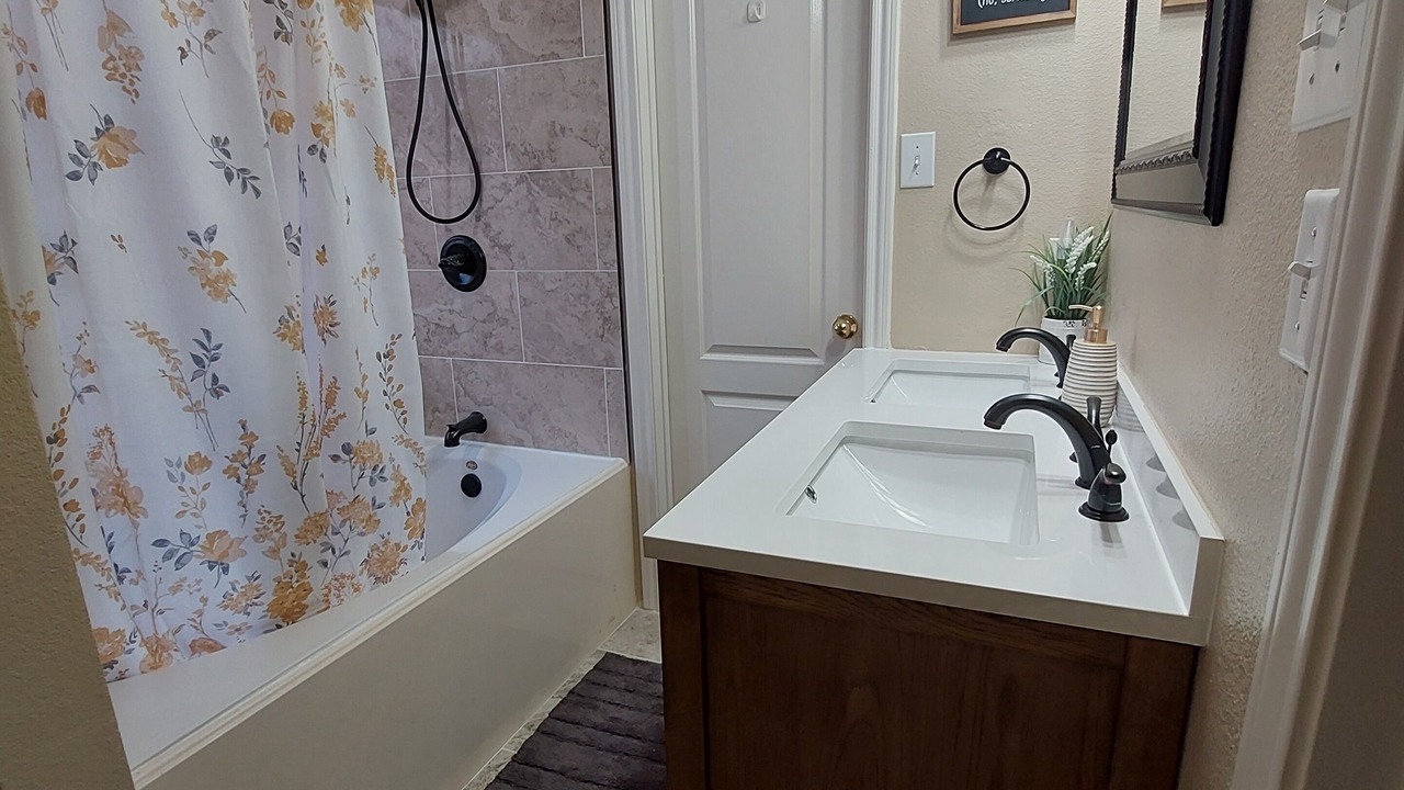Photo of Bathroom in Barker