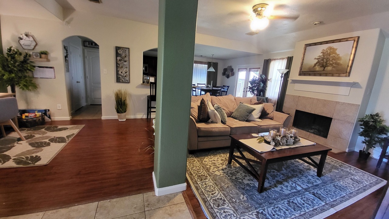 Photo of Livingroom in Barker