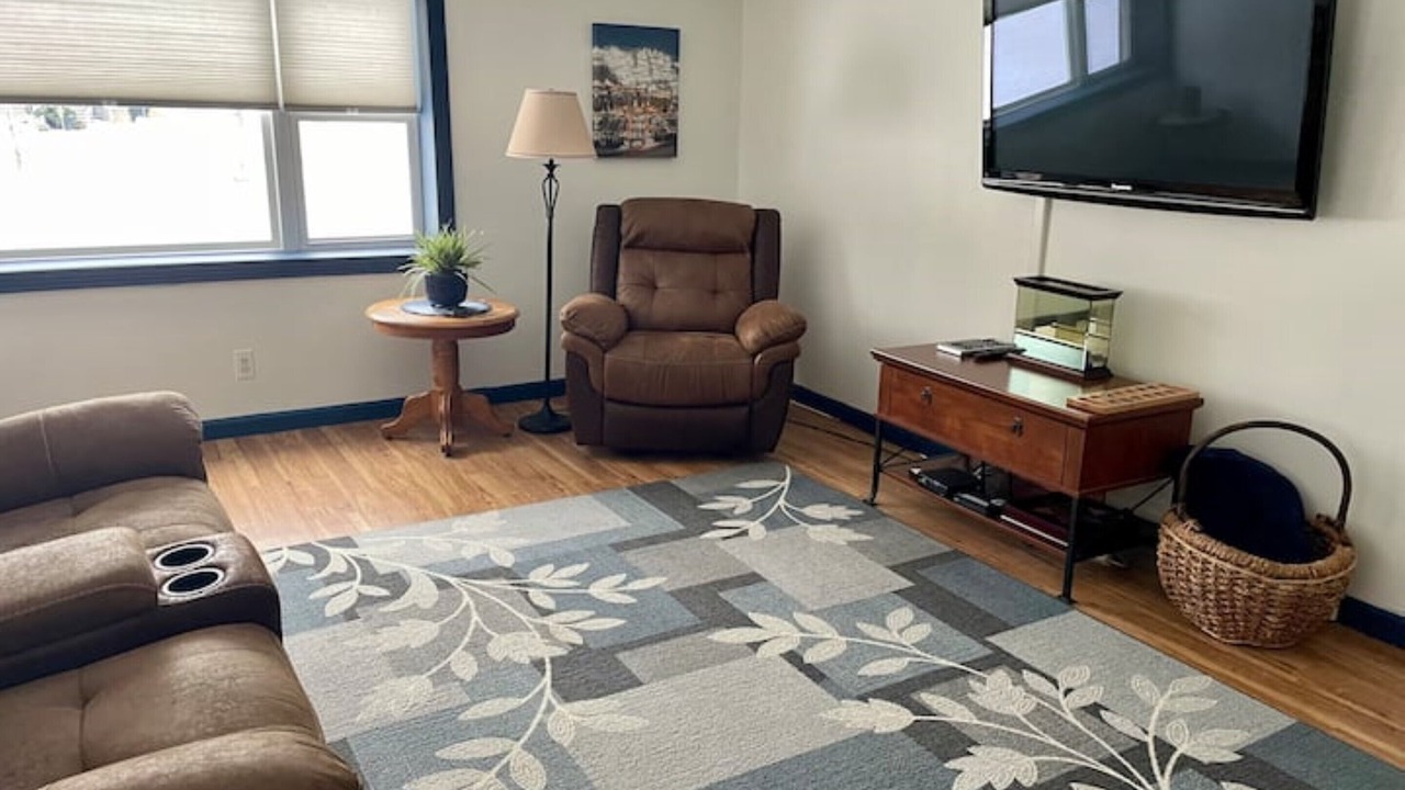 Photo of Livingroom in Boyne City