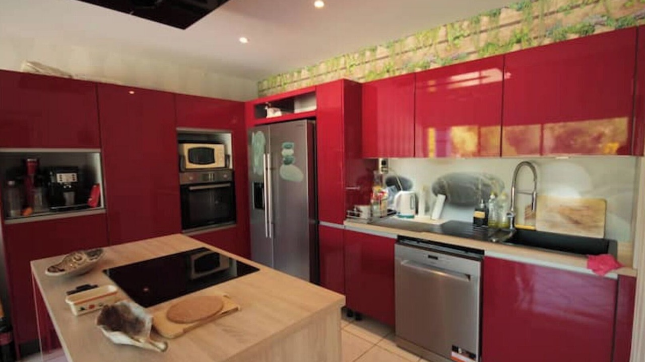 Photo of Kitchen in Saint-Laurent-de-Gosse