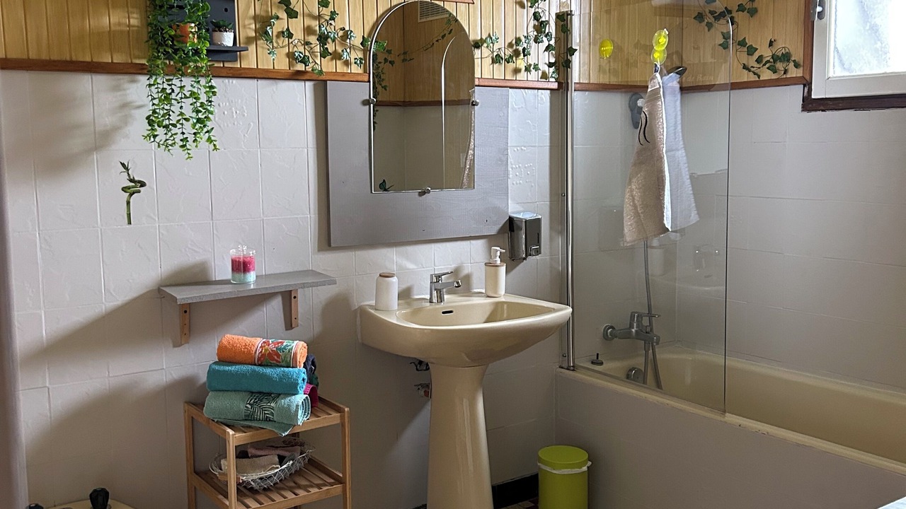 Photo of Bathroom in Pipriac