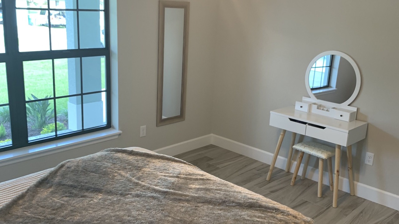 Photo of Bedroom in Englewood East