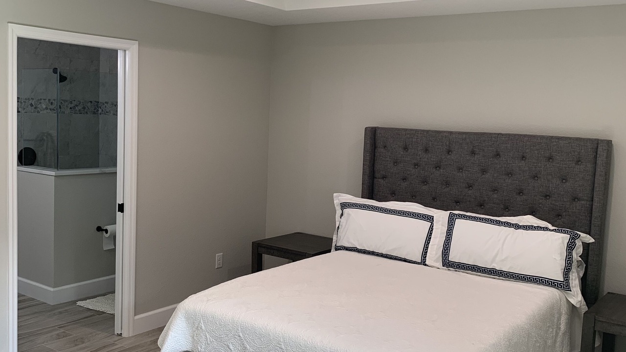 Photo of Bedroom in Englewood East
