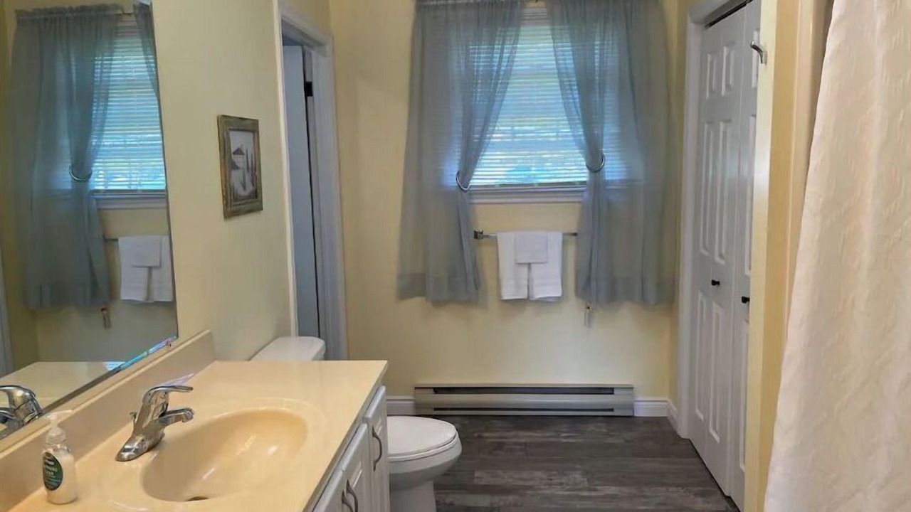 Photo of Bathroom in St. Andrews