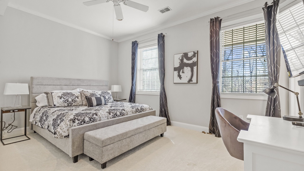 Photo of Bedroom in Bluemont