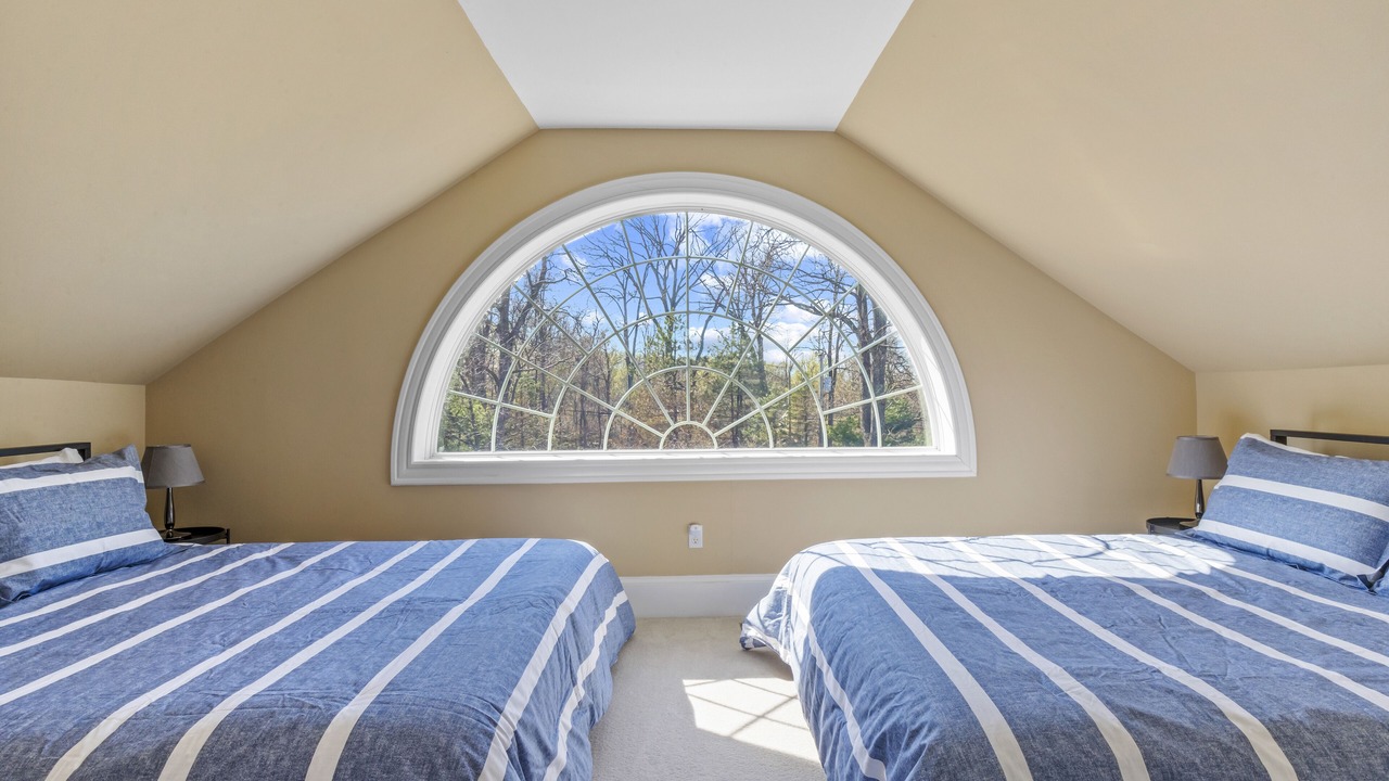 Photo of Bedroom in Bluemont