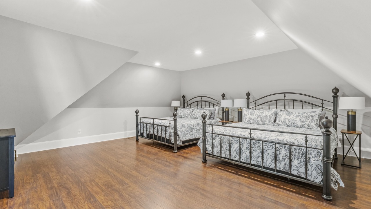 Photo of Bedroom in Bluemont