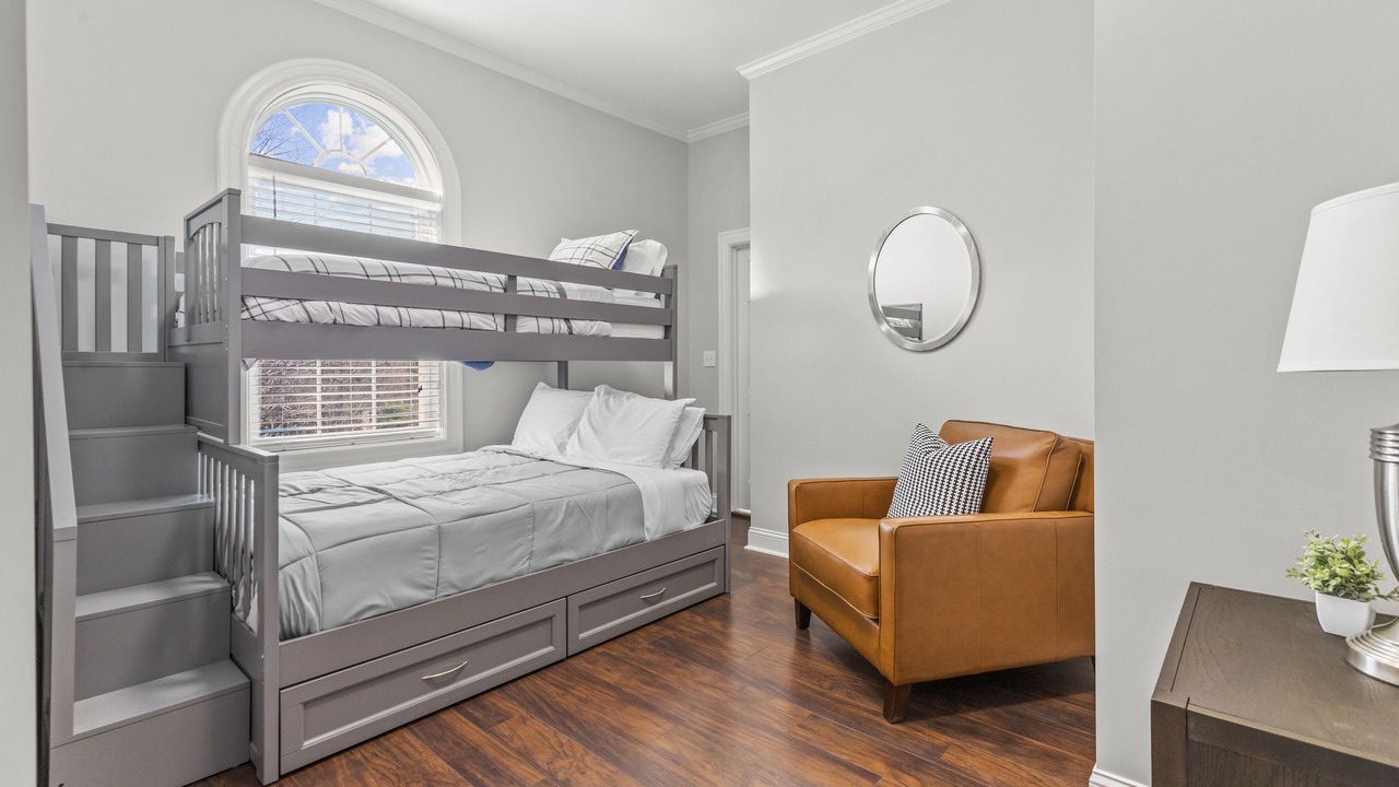 Photo of Bedroom in Bluemont