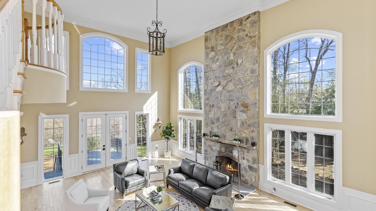 Photo of Livingroom in Bluemont