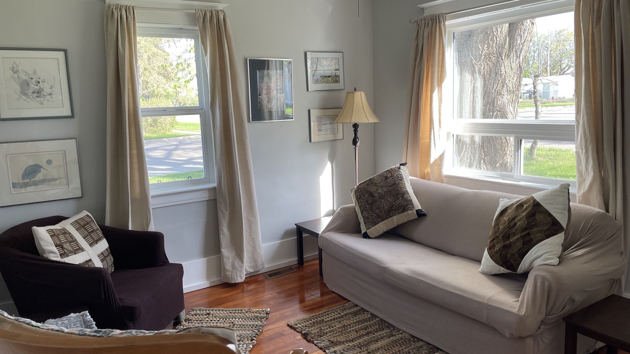 Photo of Livingroom in Rosthern
