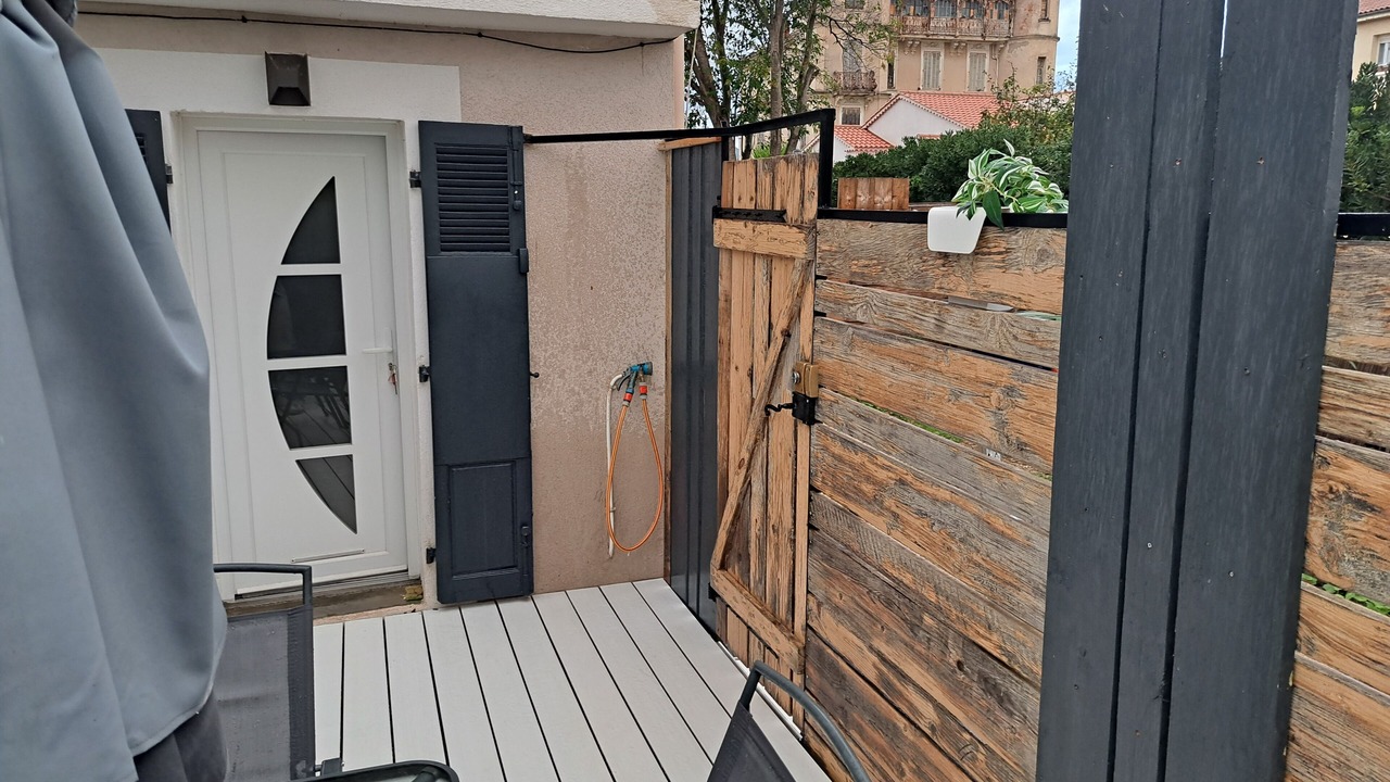 Photo of Patio Balcony in La Crau