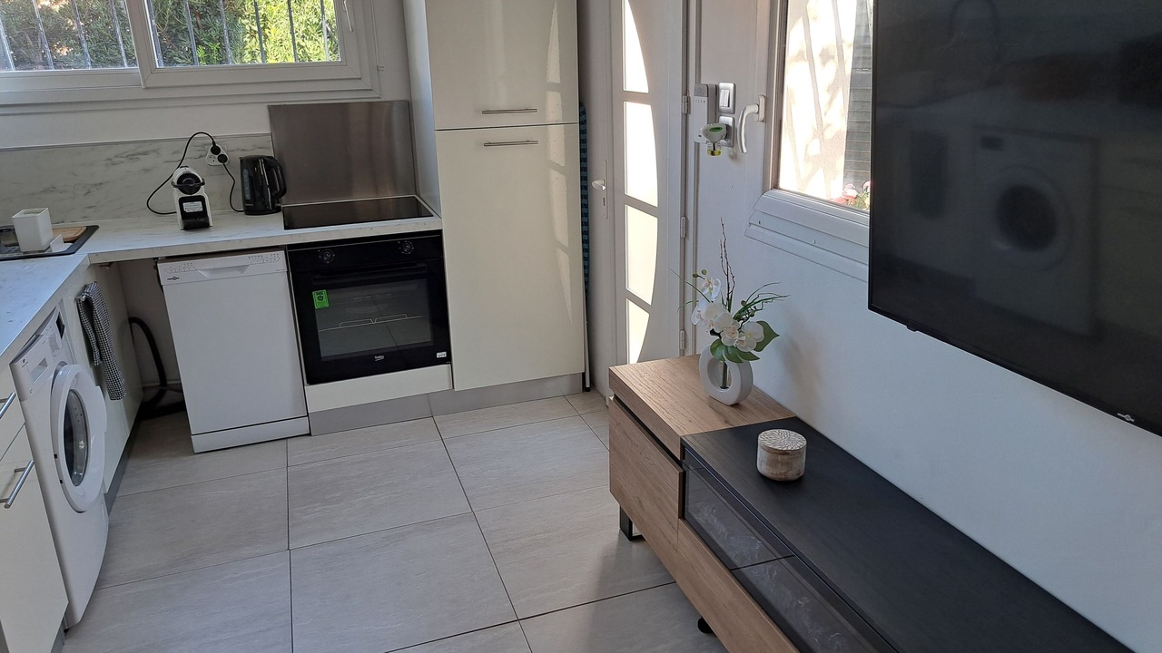 Photo of Kitchen in La Crau