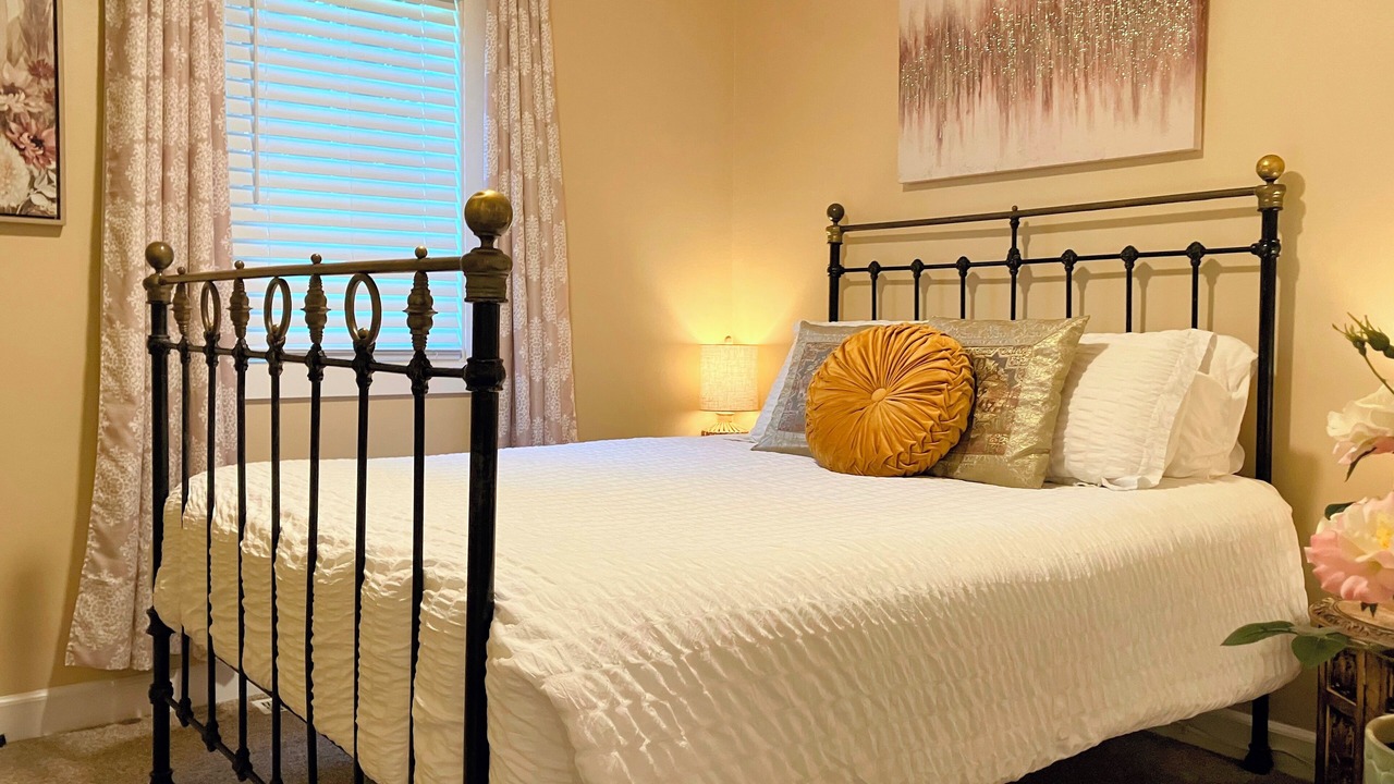 Photo of Bedroom in Northgate