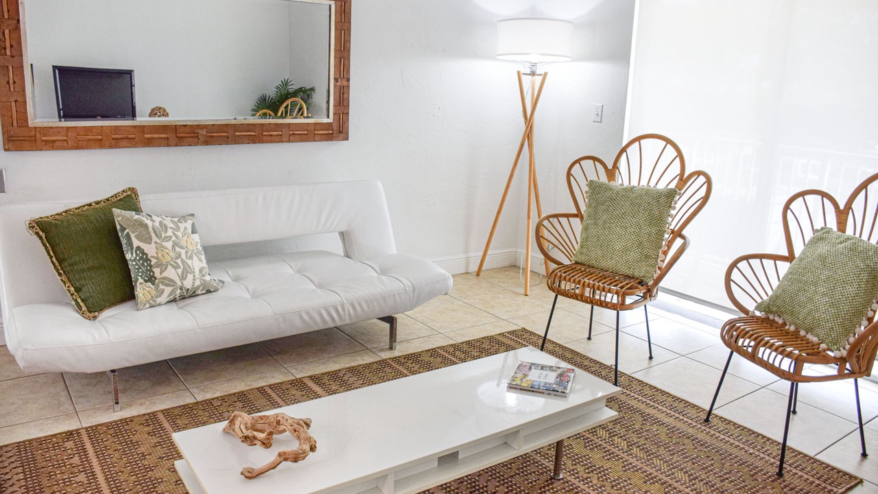 Photo of Livingroom in Key Biscayne