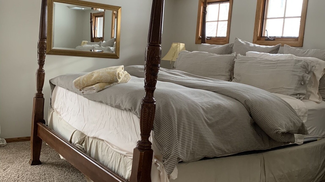Photo of Bedroom in Schaumburg