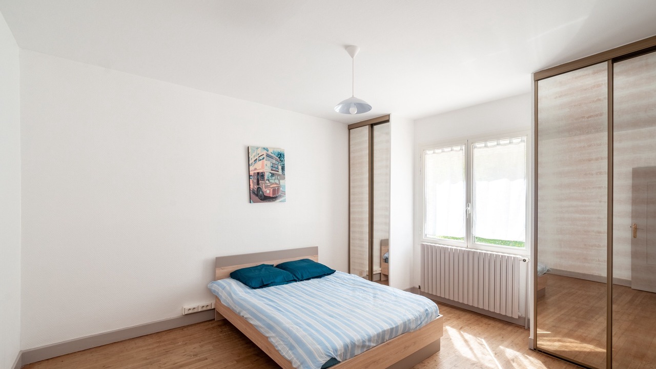 Photo of Bedroom in Montayral