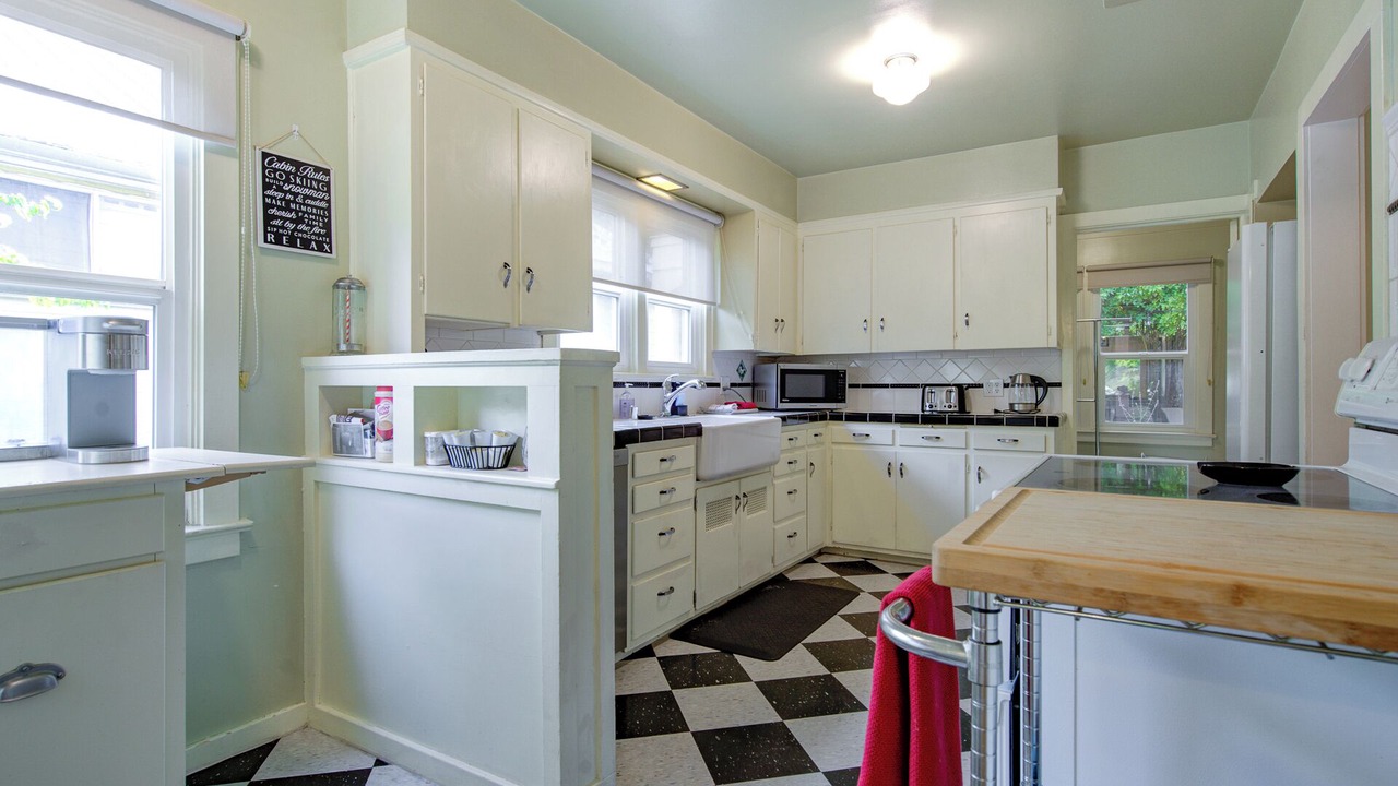 Photo of Kitchen in Dunsmuir