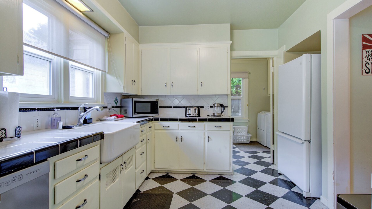 Photo of Kitchen in Dunsmuir