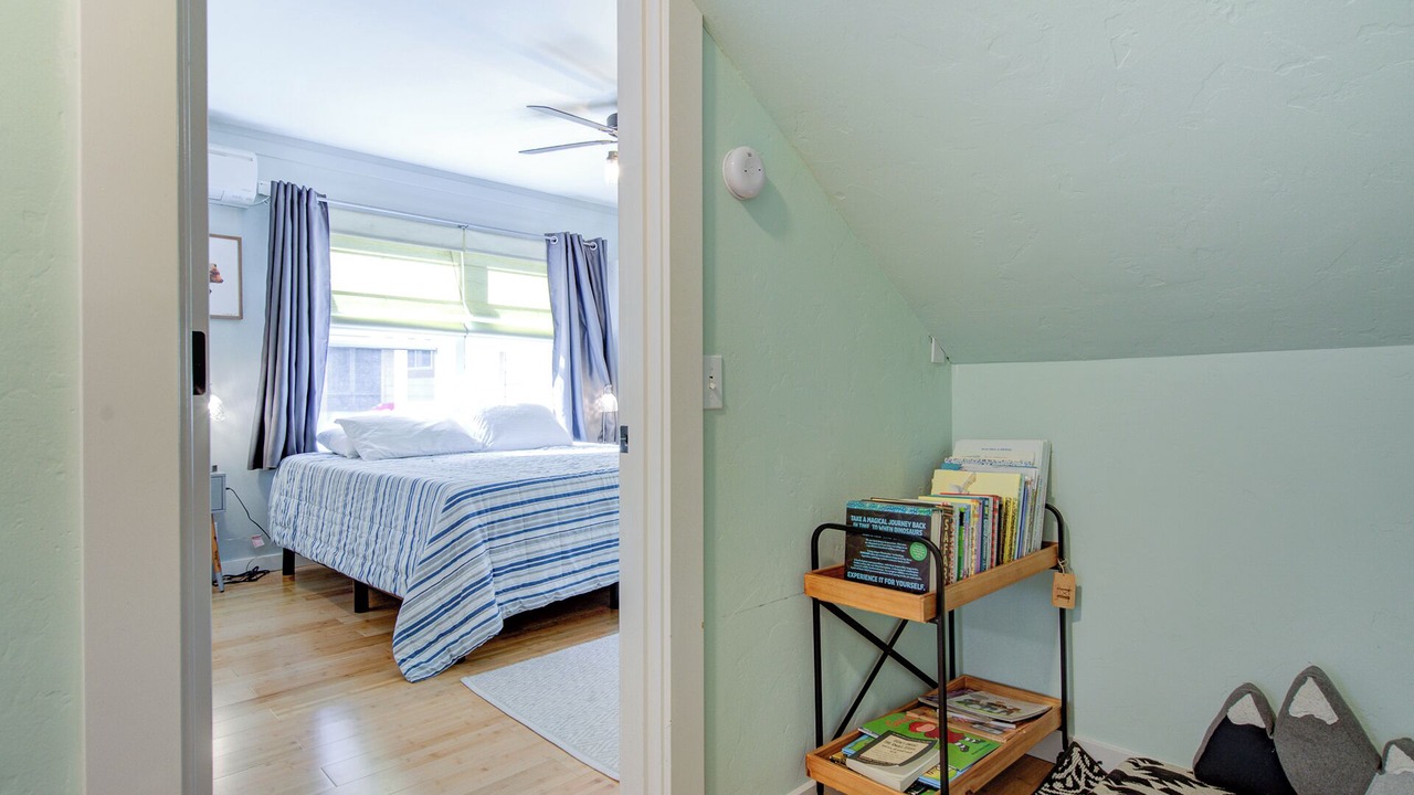 Photo of Bedroom in Dunsmuir