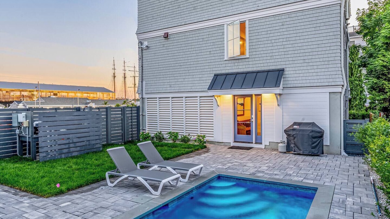 Photo of Outdoor in Yachting Village