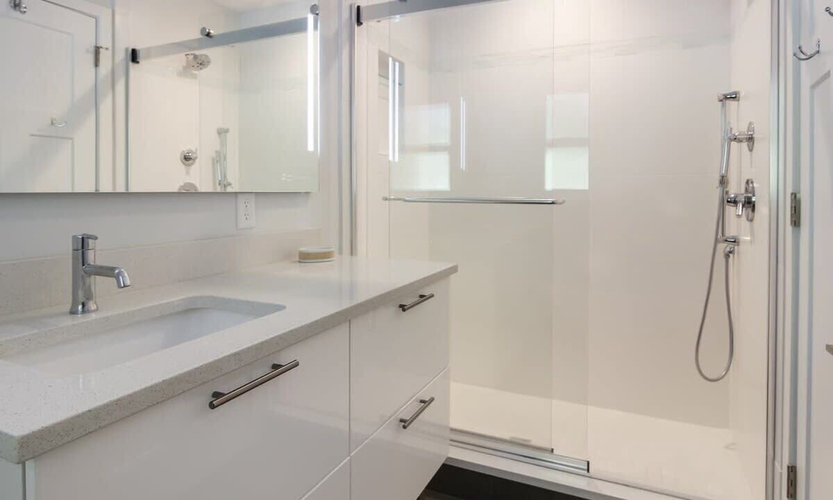 Photo of Bathroom in Glen Arbor