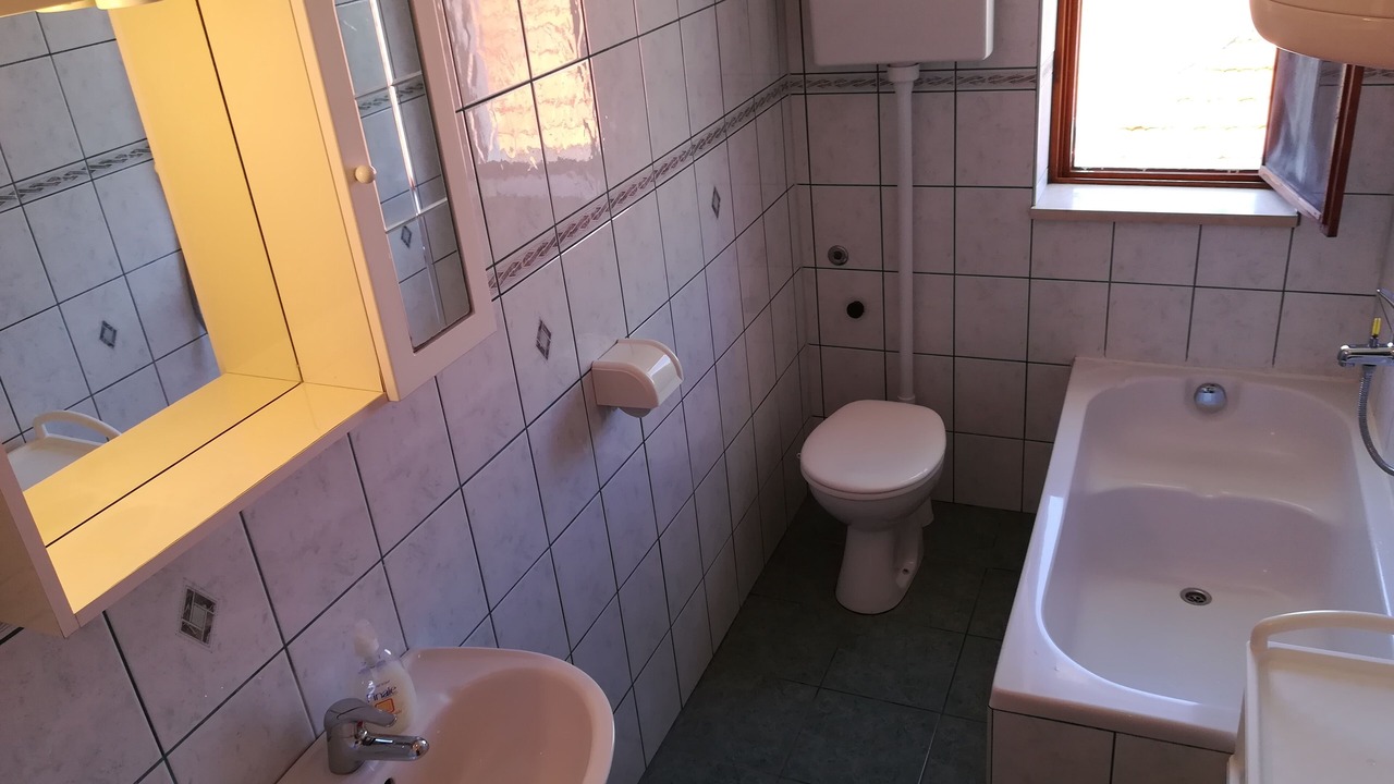 Photo of Bathroom in Tribunj