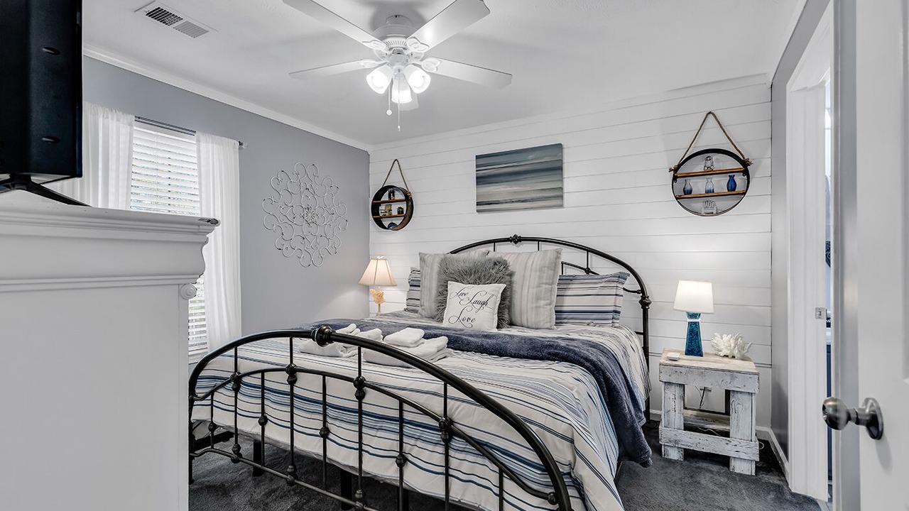 Photo of Bedroom in Pawleys Island