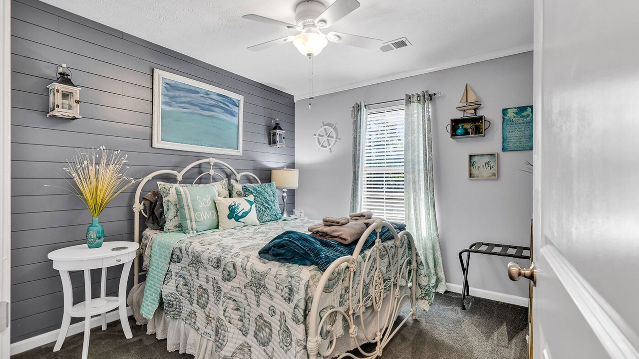 Photo of Bedroom in Pawleys Island