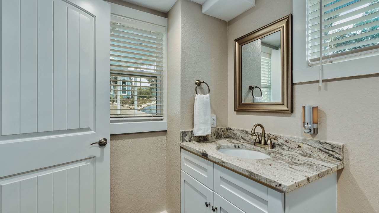 Photo of Bathroom in Lakehills