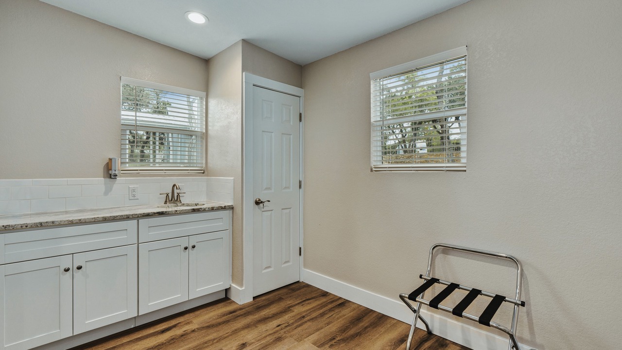 Photo of Bathroom in Lakehills