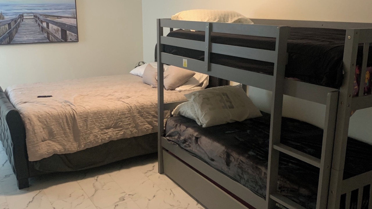 Photo of Bedroom in Long Beach