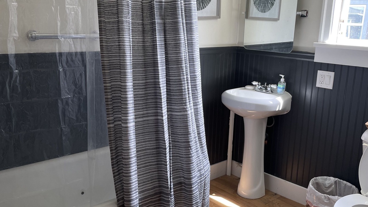 Photo of Bathroom in Seaside