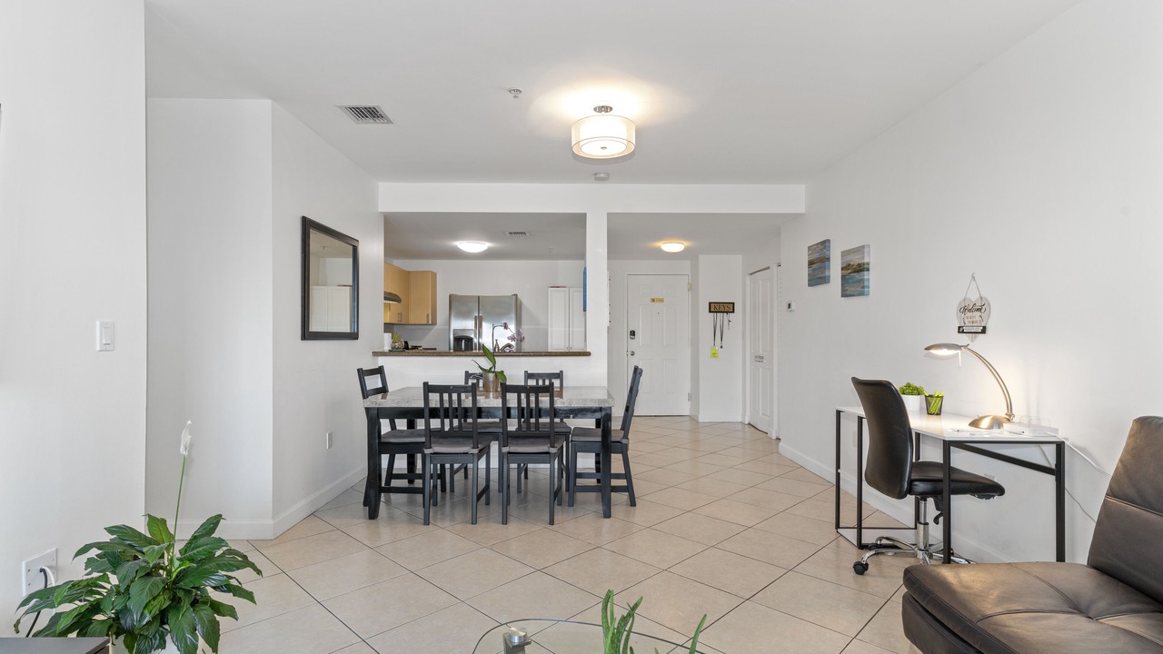 Photo of Livingroom in Coral Way