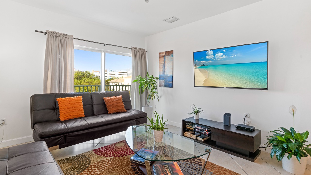 Photo of Livingroom in Coral Way