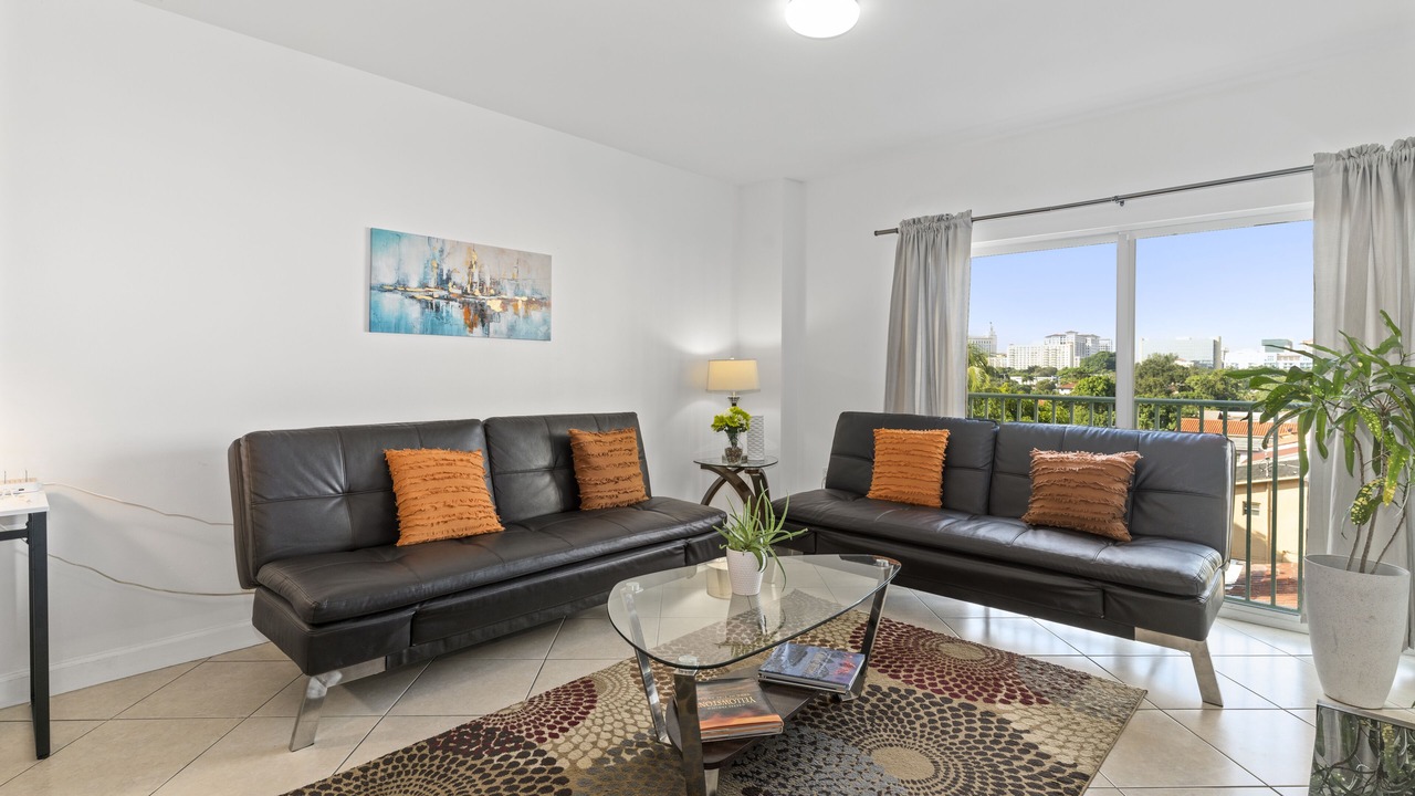 Photo of Livingroom in Coral Way